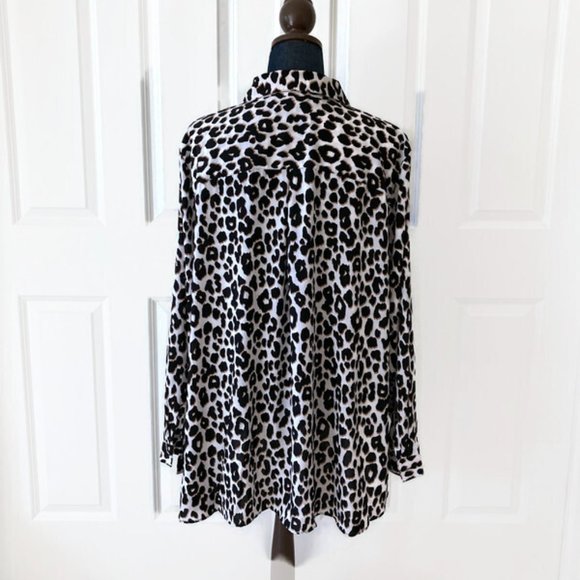 susan graver button down silky top NWOT leopard print size 24W black white - Picture 8 of 11
